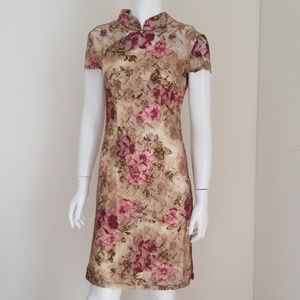 Asian motif lace dress
